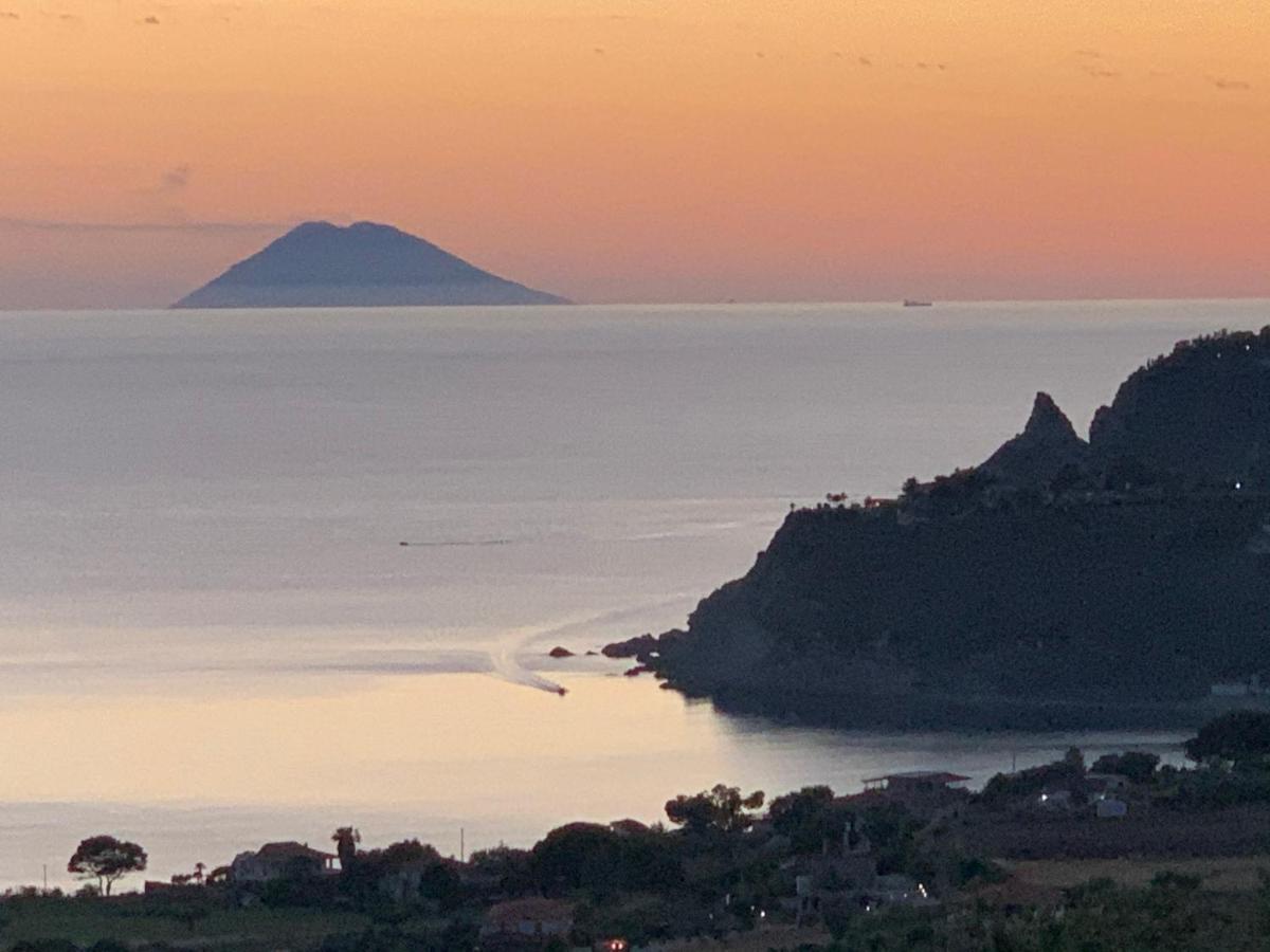 Miriasol Bed And Breakfast Capo Vaticano Exterior photo
